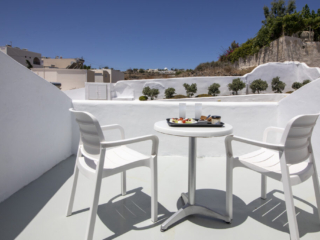 Rooms_EvasHouse_Fira_Santorini